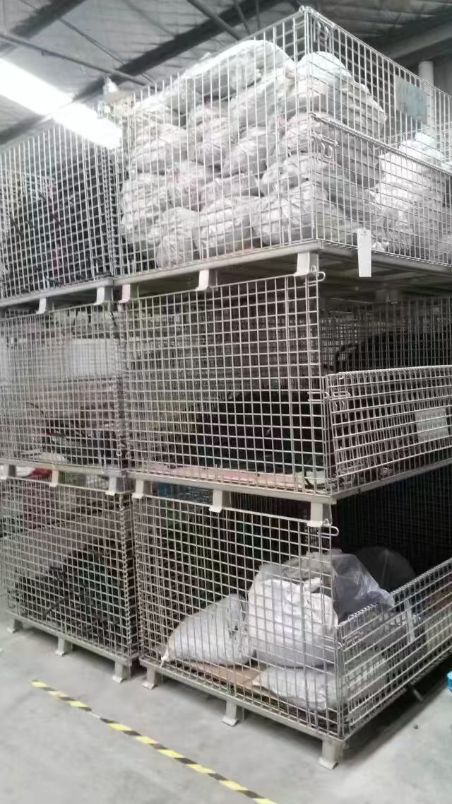 泰州仓储笼--吊装带用仓储笼--装纺织品带脚轮仓储笼--同诺仓储笼厂家--可定制专用车间移动周转铁笼.jpg